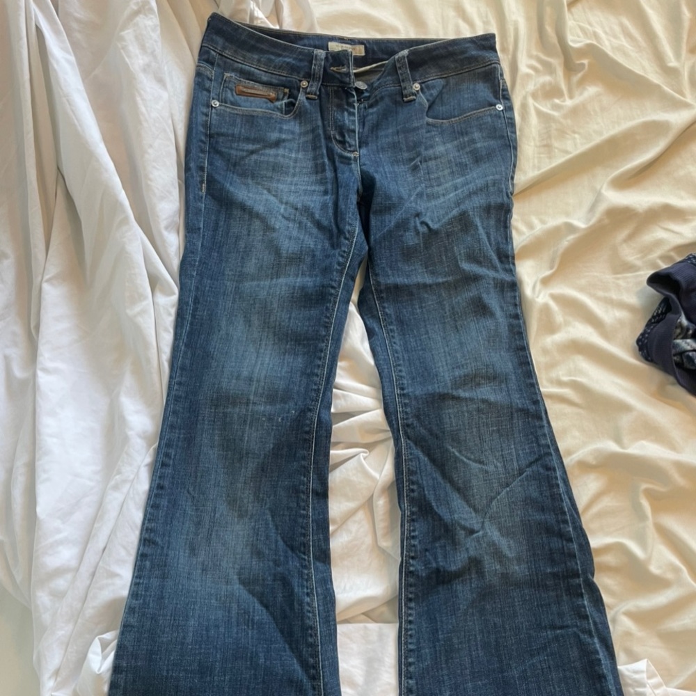 Burberry jeans flare size 6